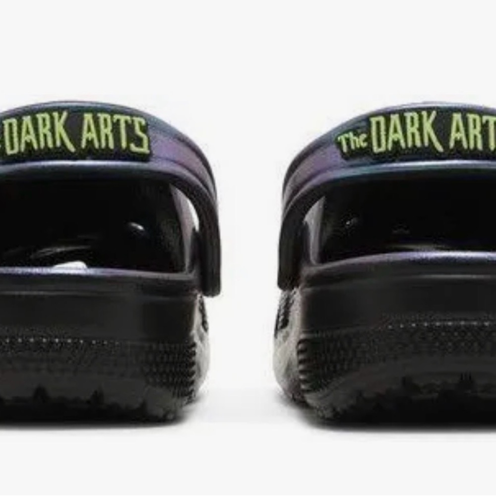 Crocs Harry Potter x Classic Clog 'The Dark Arts - Picture 9 of 11